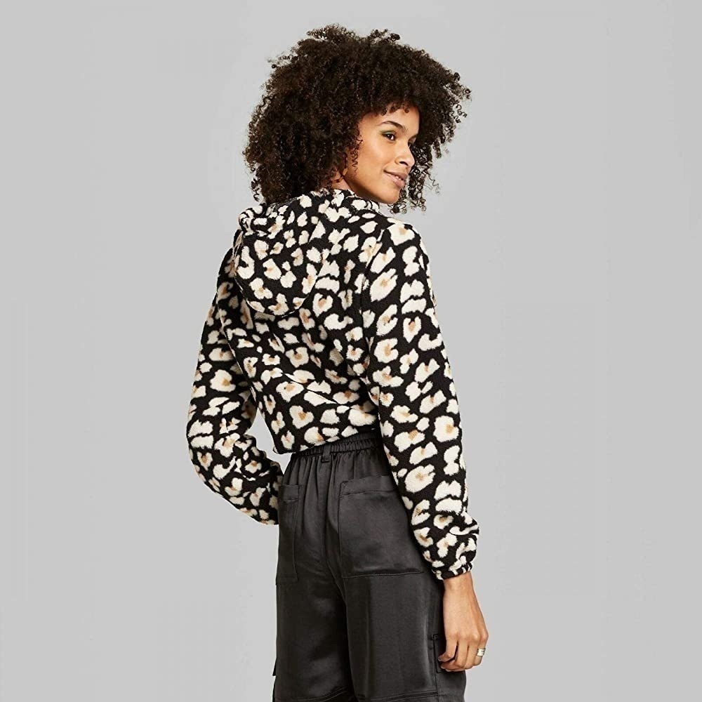 Wild Fable Cropped Hoodie Size M - Picture 3 of 8